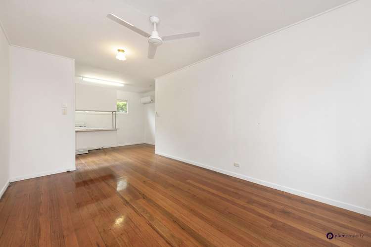 Second view of Homely unit listing, 3/5 Montrose Rd, Taringa QLD 4068