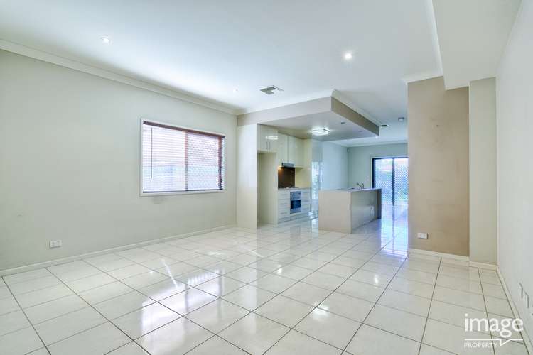 Second view of Homely townhouse listing, 2/31 Buxton Street, Ascot QLD 4007