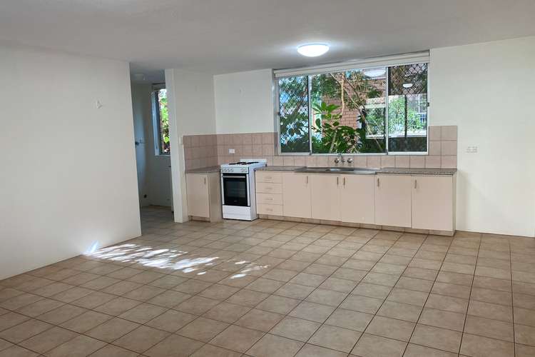 Fourth view of Homely unit listing, 2/8 Kalyan Street, Chevron Island QLD 4217