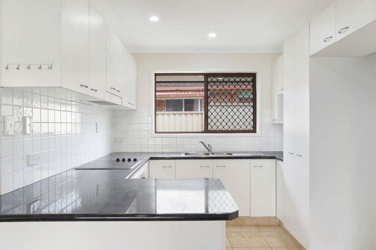 Second view of Homely semiDetached listing, 1/35 Terrigal Cres, Southport QLD 4215