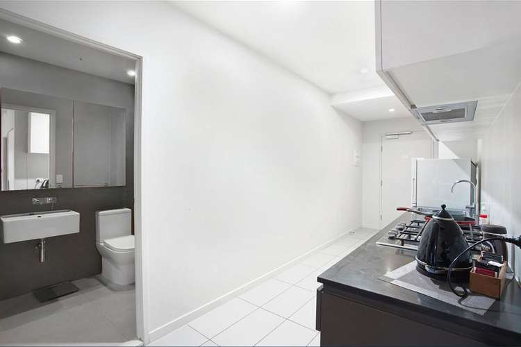 Fifth view of Homely apartment listing, 2402/568 Collins Street, Melbourne VIC 3000