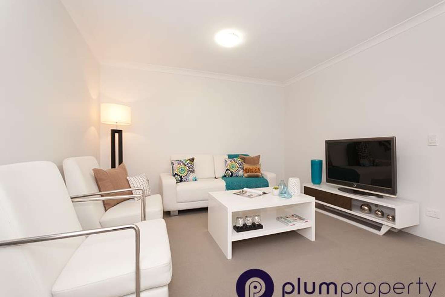 Main view of Homely unit listing, 2/33 Alexandra Avenue, Taringa QLD 4068