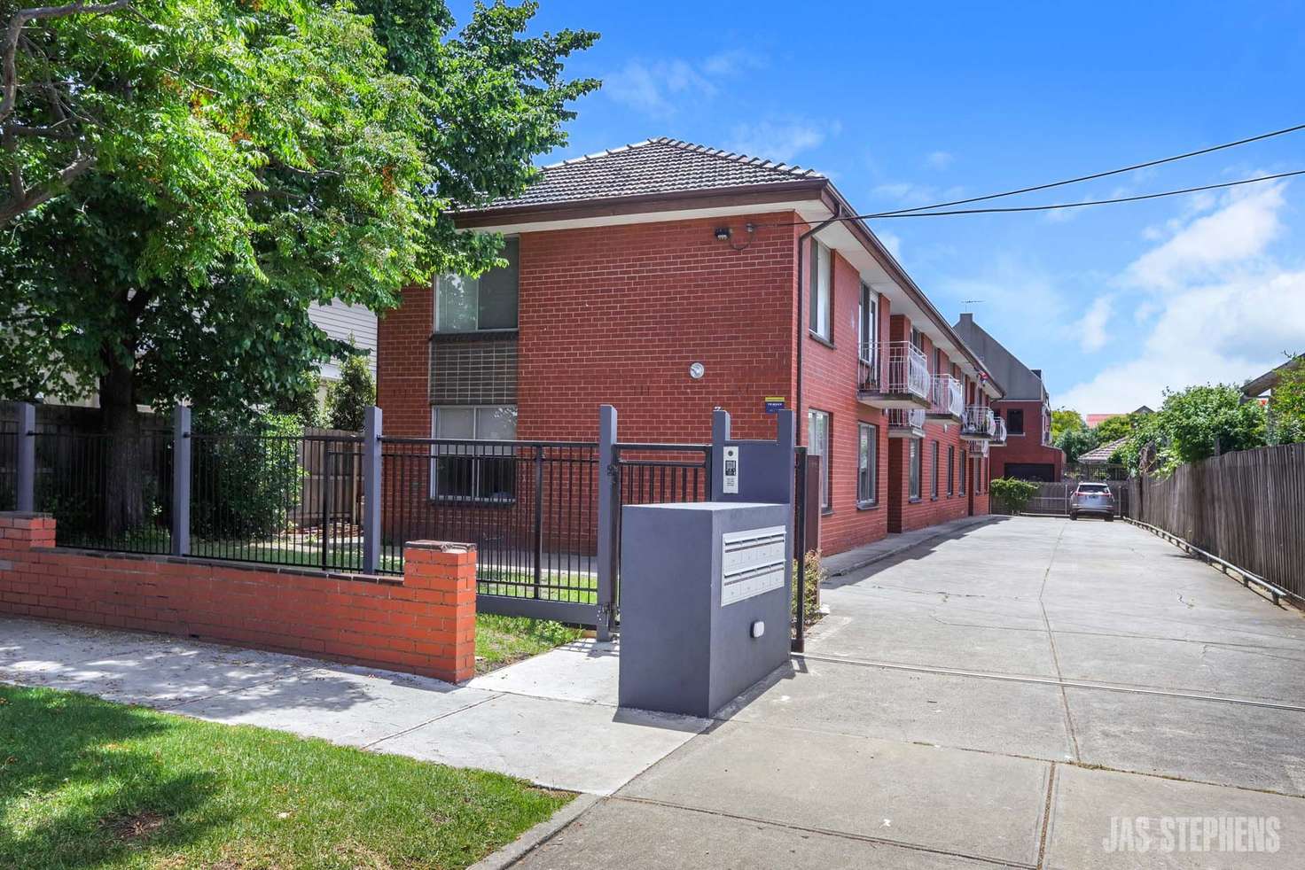 Main view of Homely unit listing, 8/32 Hobbs Street, Seddon VIC 3011