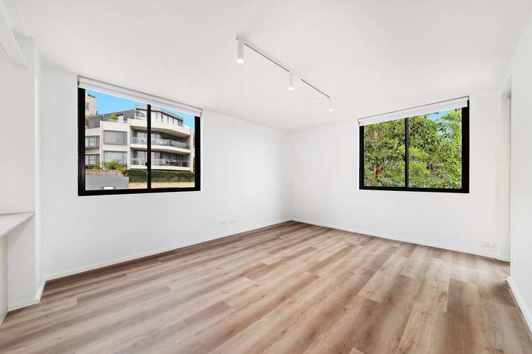 Third view of Homely apartment listing, 10/18 Francis Street, Bondi Beach NSW 2026
