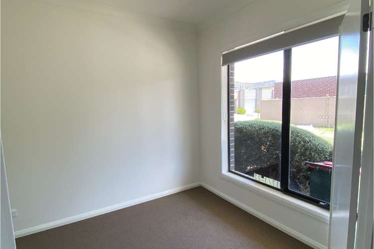 Fifth view of Homely house listing, 17/1-27 Punt Street, Craigieburn VIC 3064