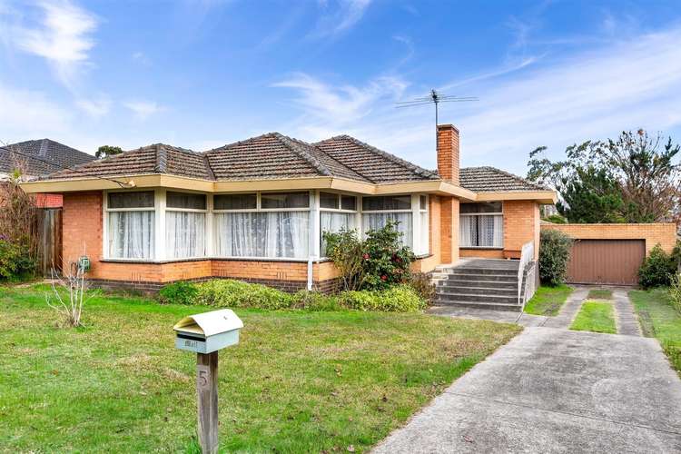 Main view of Homely house listing, 5 Aminga Avenue, Doncaster East VIC 3109