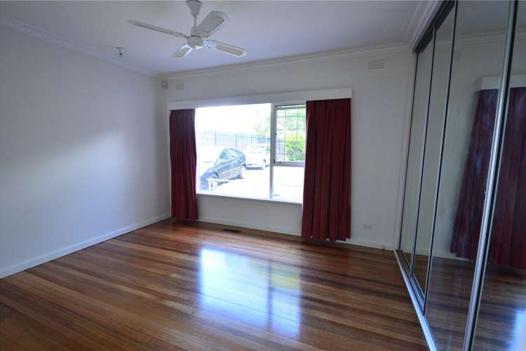 Fourth view of Homely house listing, 3 Kalmia Avenue, Mount Waverley VIC 3149