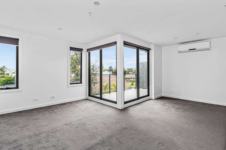 Third view of Homely apartment listing, Unit 4, Level 2/8 Ebdale Street, Frankston VIC 3199