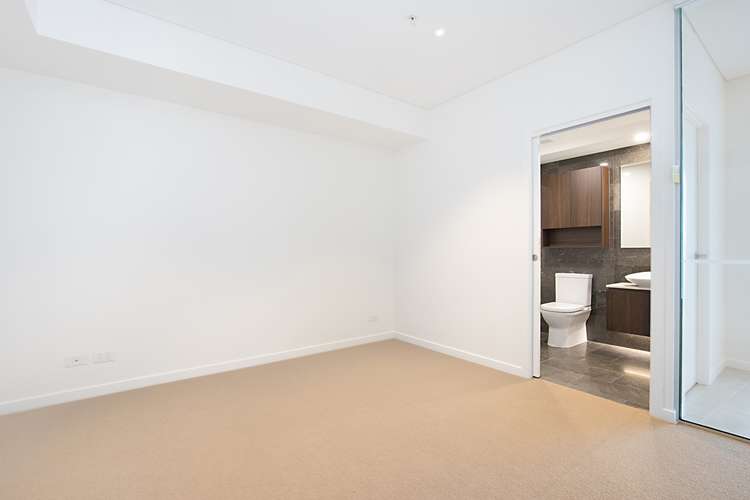 Third view of Homely apartment listing, 4902/222 Margaret Street, Brisbane City QLD 4000