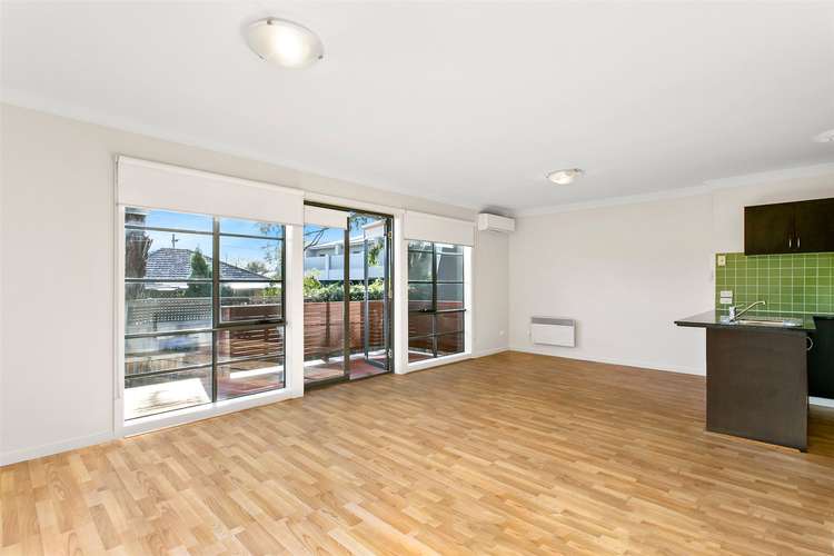 Main view of Homely apartment listing, 2/240 Arthur Street, Fairfield VIC 3078