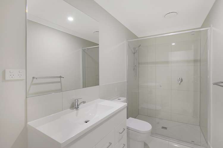 Fifth view of Homely semiDetached listing, 2/5 Mount Crosby Street, Park Ridge QLD 4125