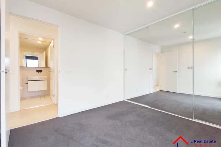 Fifth view of Homely apartment listing, 3705/61 Haig Street, Southbank VIC 3006