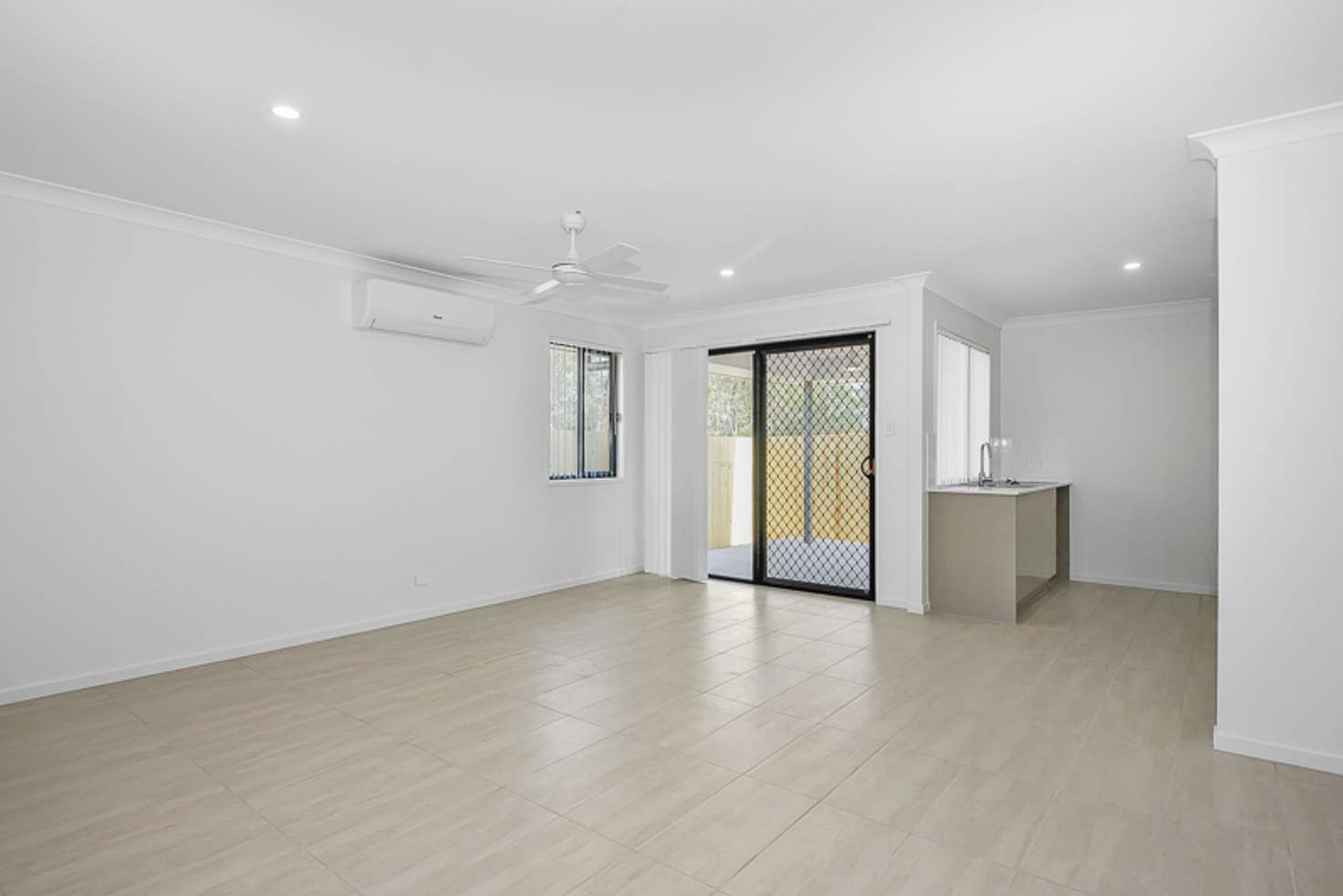 Main view of Homely unit listing, 2/21 Miamax Place, Logan Reserve QLD 4133