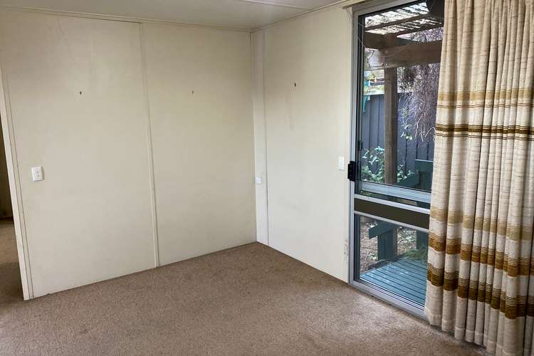 Third view of Homely unit listing, 2/32 Winifred St, Oak Park VIC 3046