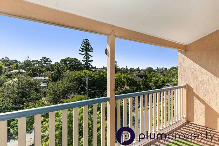 Main view of Homely townhouse listing, 2/10 Montrose Road, Taringa QLD 4068