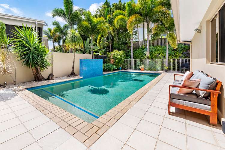 27 Buccaneer Way, Coomera Waters QLD 4209