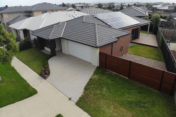 Main view of Homely house listing, 6 Braeburn Place, Werribee VIC 3030