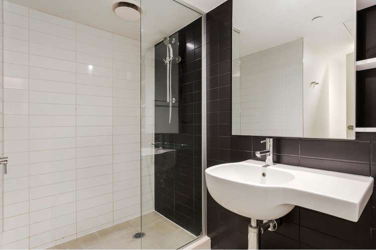 Fourth view of Homely apartment listing, 530/572 St Kilda Road, Melbourne VIC 3004