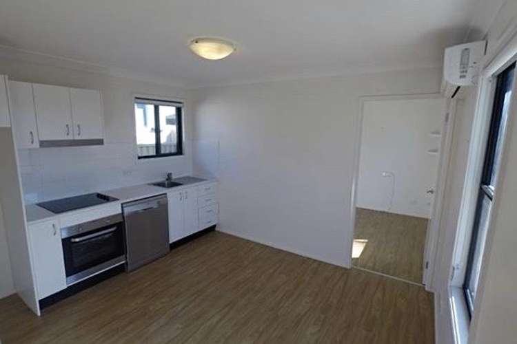 Fifth view of Homely flat listing, 39A Stoke Crescent, South Penrith NSW 2750