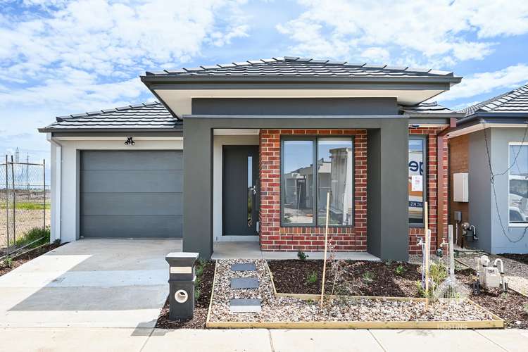 Main view of Homely house listing, 15 Gathering Grove, Tarneit VIC 3029