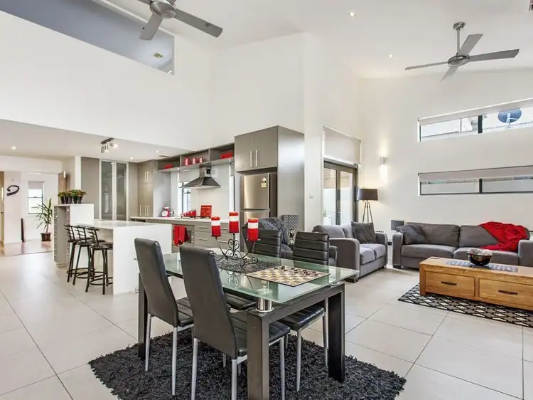 21 Beveridge Crescent, Forde ACT 2914