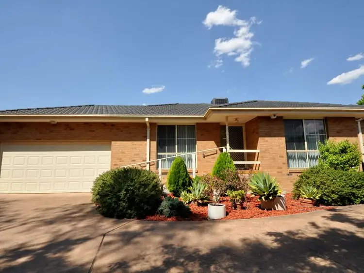 Main view of Homely townhouse listing, 2/69 Mount Dandenong Road, Croydon VIC 3136