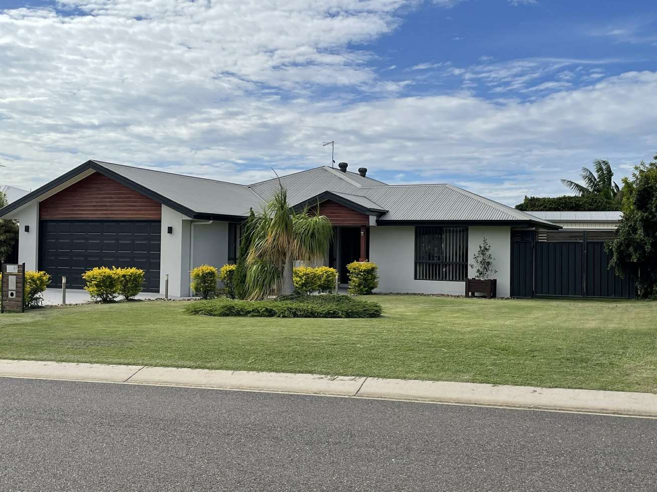 Main view of Homely house listing, 37 Golf View Drive, Boyne Island QLD 4680