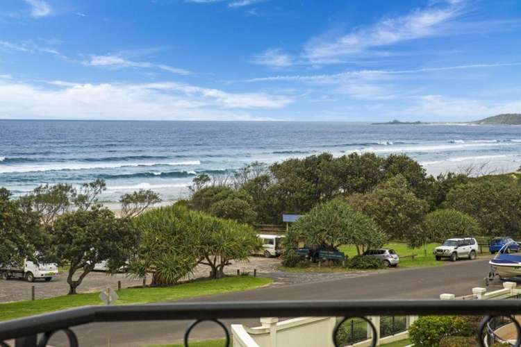 Main view of Homely unit listing, B2 U12/18-19 Pacific Parade, Yamba NSW 2464