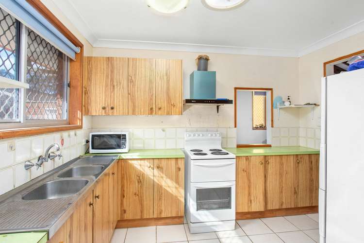 Fifth view of Homely unit listing, 1/16 Spence Street, Taree NSW 2430