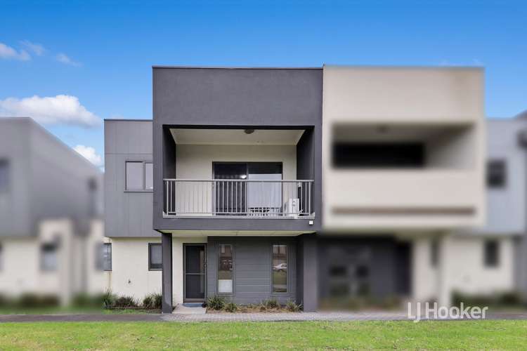 Main view of Homely townhouse listing, 25 Sable Circuit, Officer VIC 3809