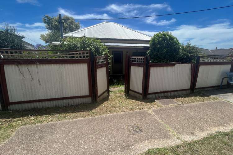 135 Cessnock Road, Abermain NSW 2326