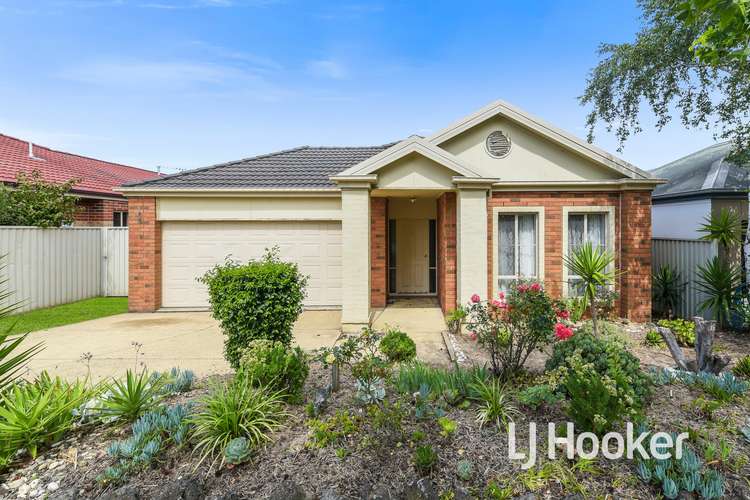 Main view of Homely house listing, 8 St Leonard Way, Pakenham VIC 3810