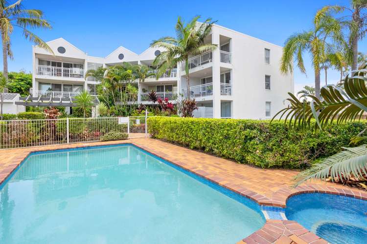 Main view of Homely apartment listing, 4/20 Ocean Street, Mermaid Beach QLD 4218