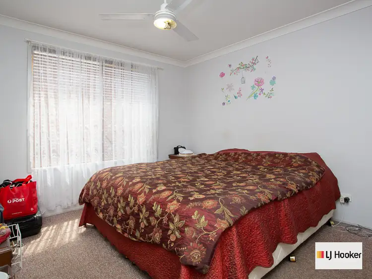 Fifth view of Homely house listing, 4 Wayamba Close, Hillvue NSW 2340
