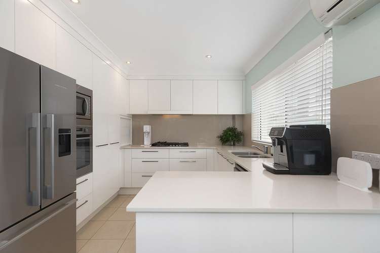 Main view of Homely unit listing, 2/6 Smillie Avenue, Terrigal NSW 2260