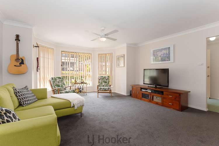 Sixth view of Homely house listing, 4 Lakeshore Close, Kilaben Bay NSW 2283