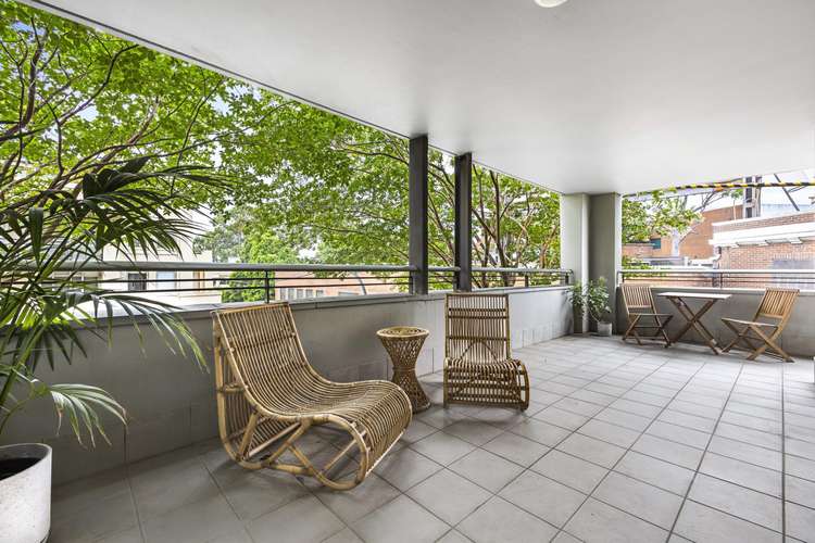 Main view of Homely apartment listing, 10/4 Young Street, Paddington NSW 2021