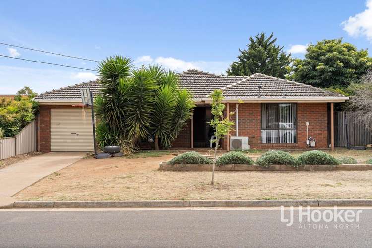 Main view of Homely house listing, 27 Saddington Avenue, Hoppers Crossing VIC 3029