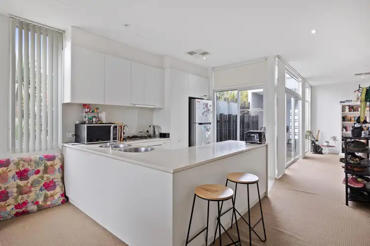 Sixth view of Homely house listing, 2 Parri Crescent, New Port SA 5015