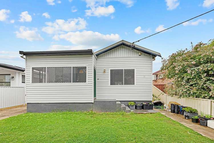 11 Clarence Street, Condell Park NSW 2200