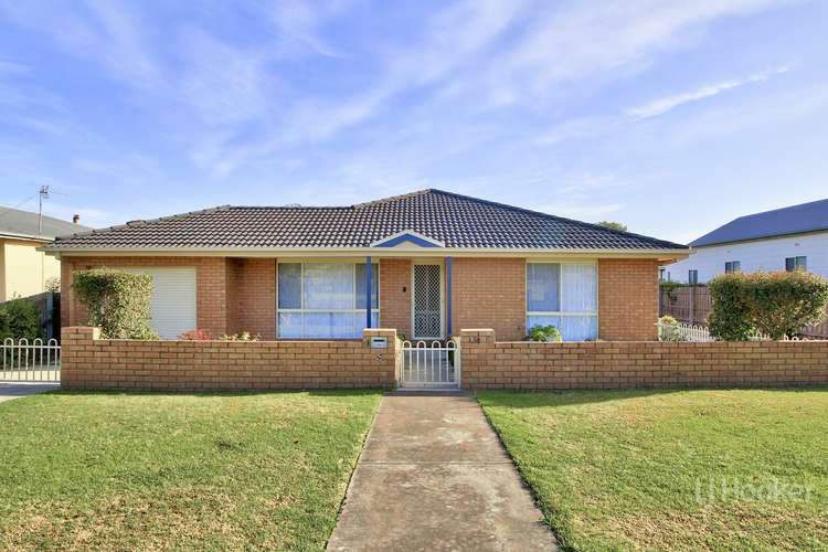 Main view of Homely unit listing, 1/34 Ross Street, Bairnsdale VIC 3875
