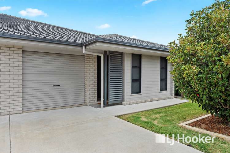 Main view of Homely unit listing, 2/7 Richmond Terrace, Plainland QLD 4341
