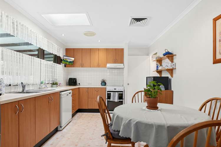 1 Leven Place, St Andrews NSW 2566