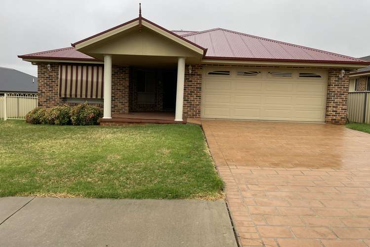 Main view of Homely house listing, 8 Hills Street, Young NSW 2594