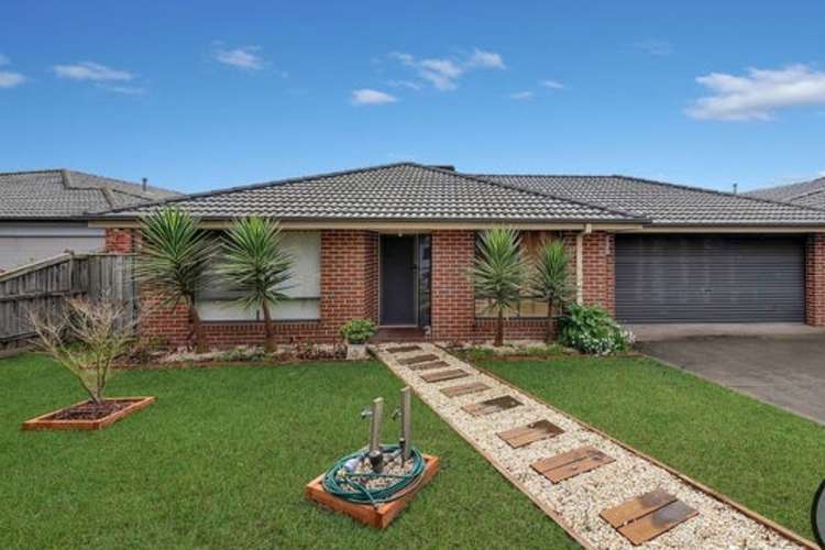 14 Thunderbolt Drive, Cranbourne East VIC 3977