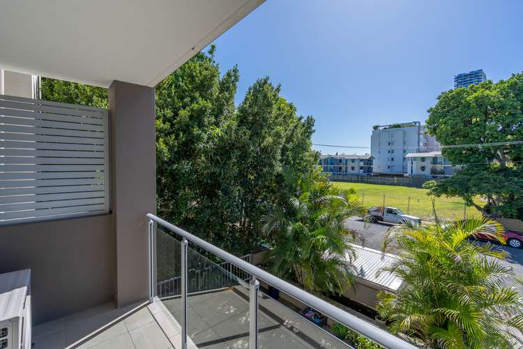 Main view of Homely unit listing, 10/14 Rose Street, Southport QLD 4215