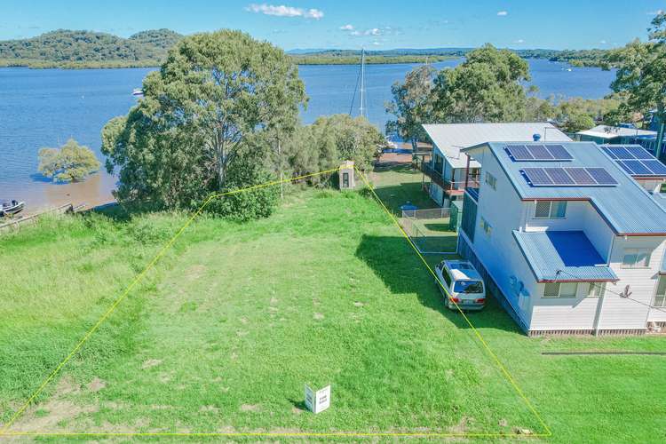 132 Canaipa Point Dve, Russell Island QLD 4184