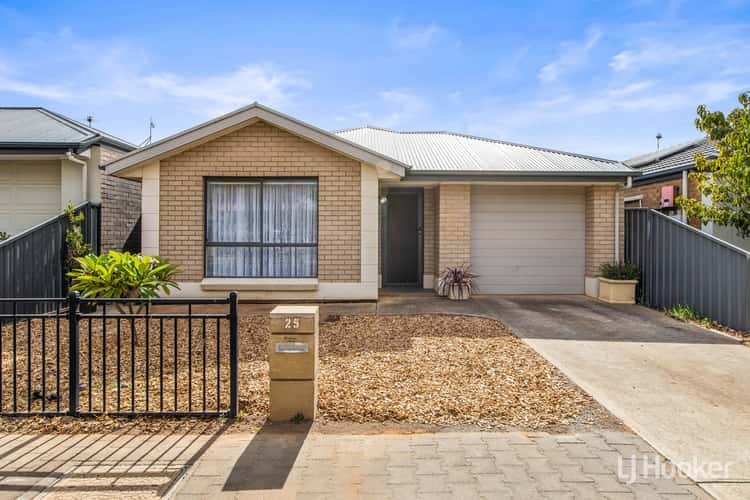 25 Riesling Crescent, Andrews Farm SA 5114