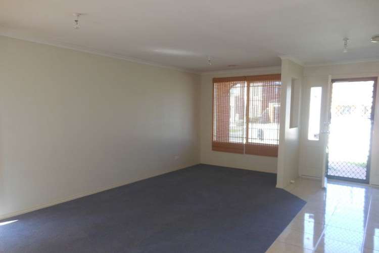 Fifth view of Homely house listing, 17 Broadleaf Way, Cranbourne VIC 3977