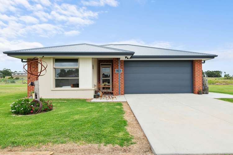 9 Hawkins Crescent, Lindenow South VIC 3875